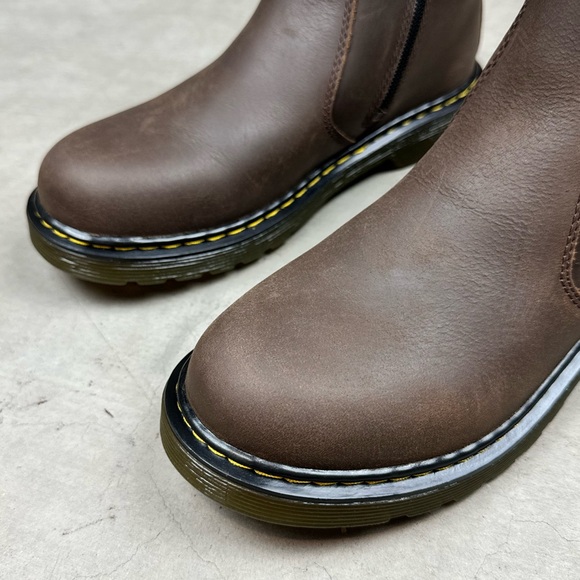 DR. MARTENS NWOB Leonore Chelsea Brown Leather Boots - Picture 4 of 10